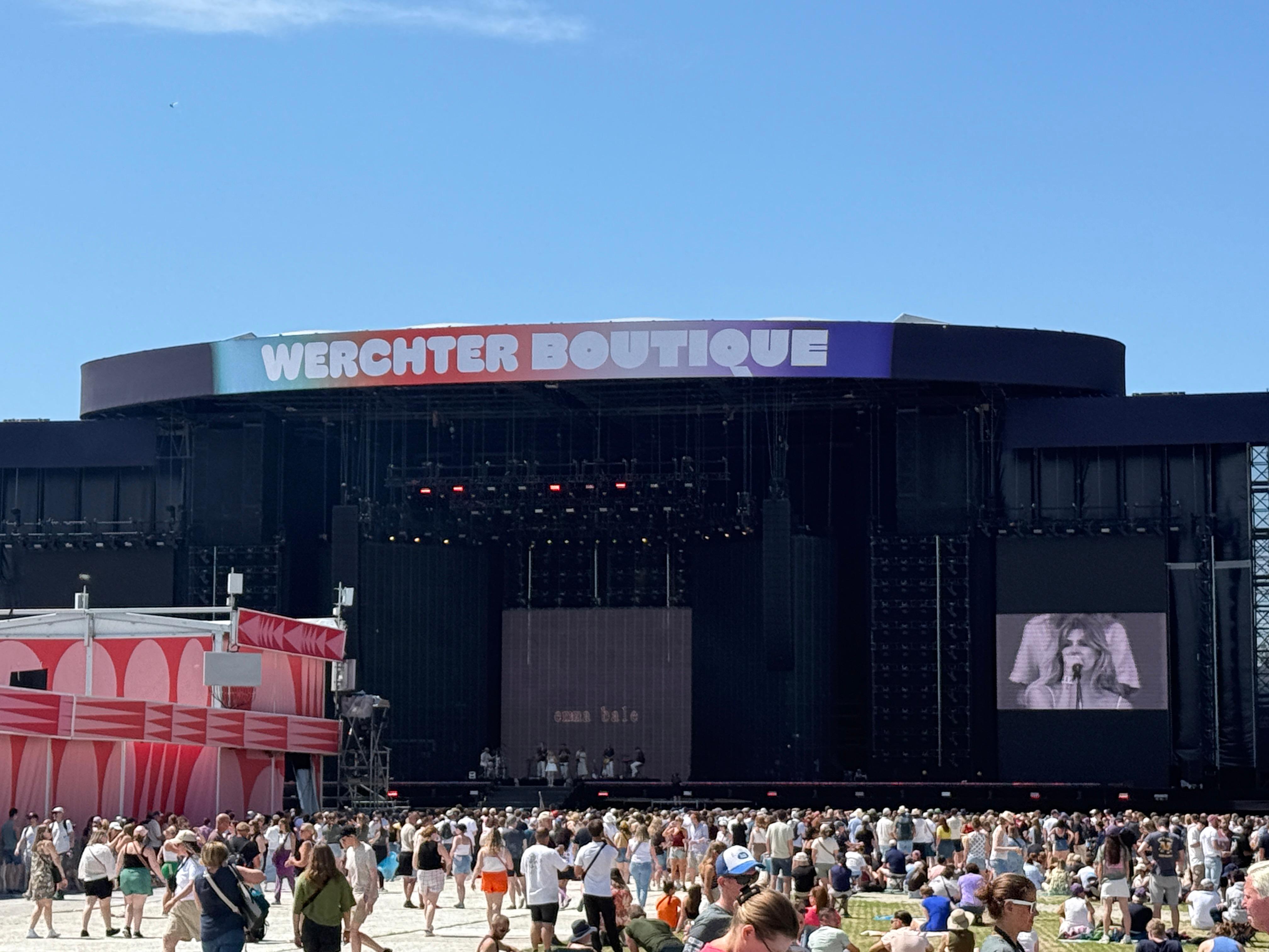 Emma Bale mag Werchter Boutique openen op zonnige weide