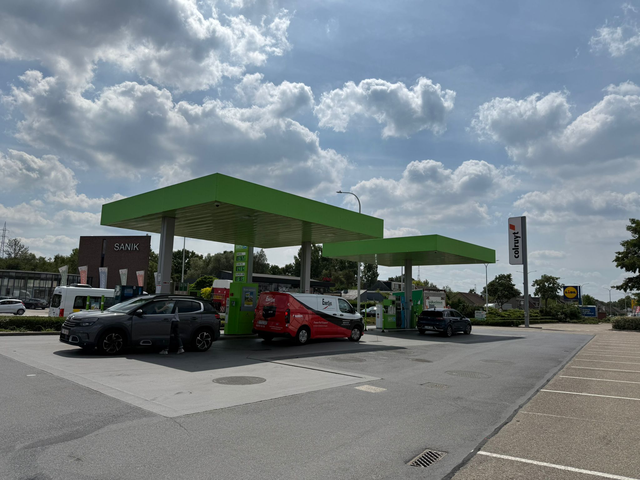 Fernandamotafarhat leaked great overall body, firm and fit.