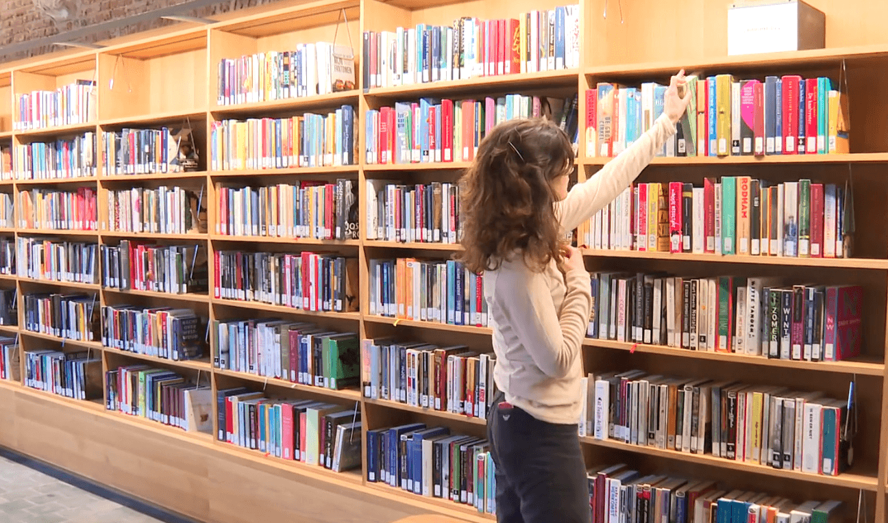 Geen boetes meer voor kinderen en jongeren in bibliotheek Predikheren in Mechelen