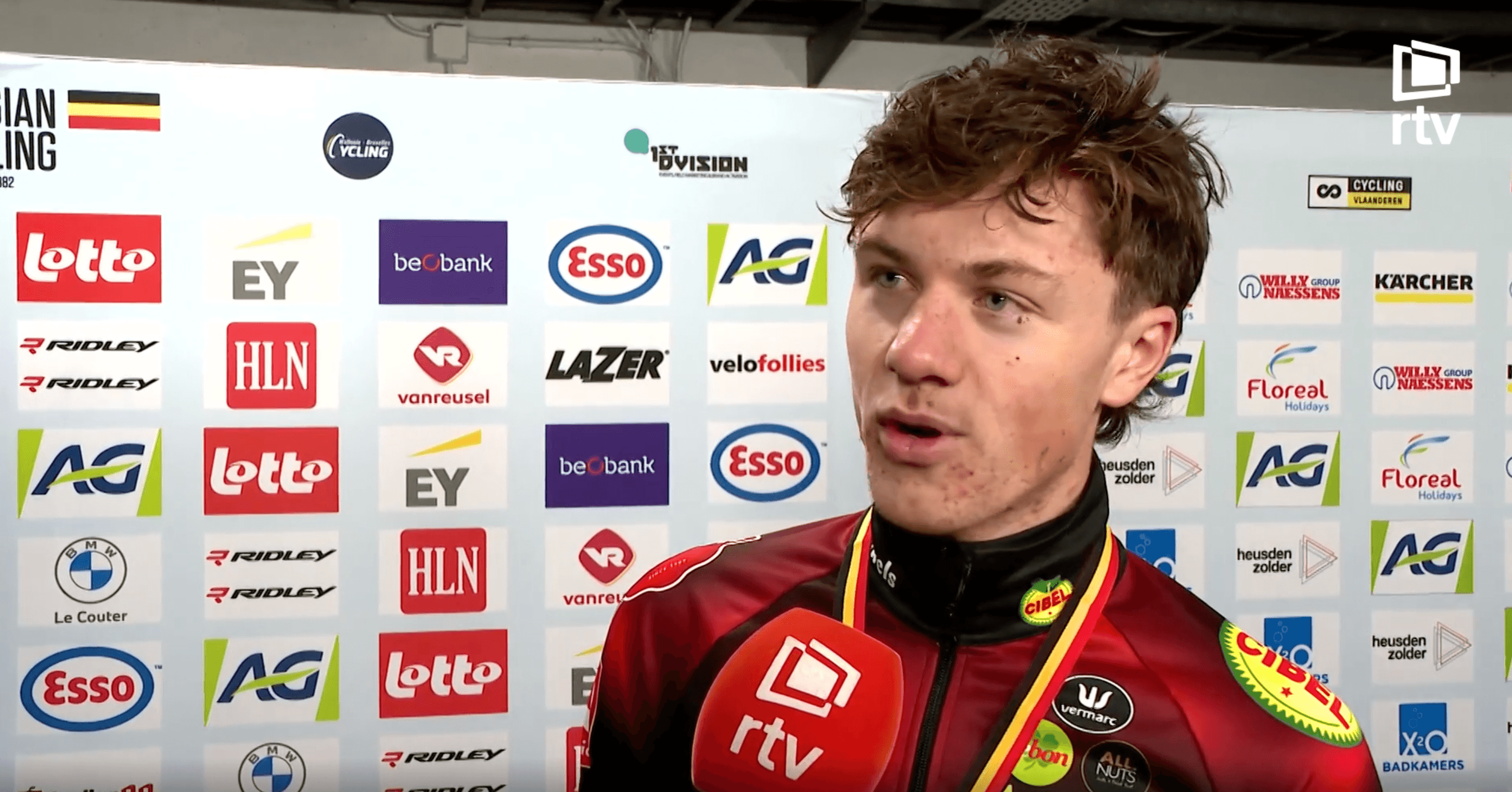Yordi Corsus wordt knap derde op Exact Cross in Heerde en pakt eerste podiumplaats bij de profs