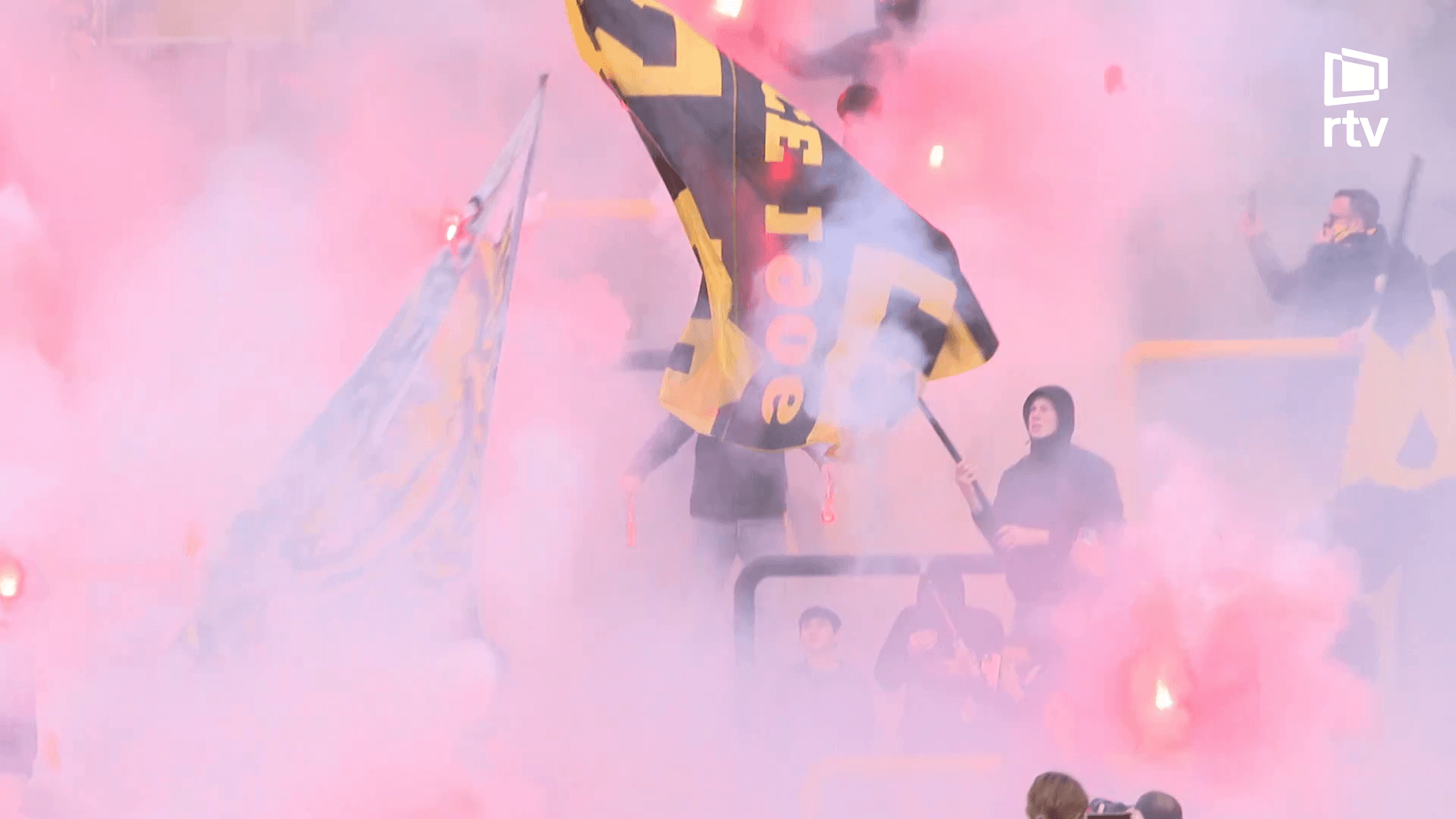 Sfeervolle open training voor Lierse in aanloop naar bekerduel met KV Mechelen