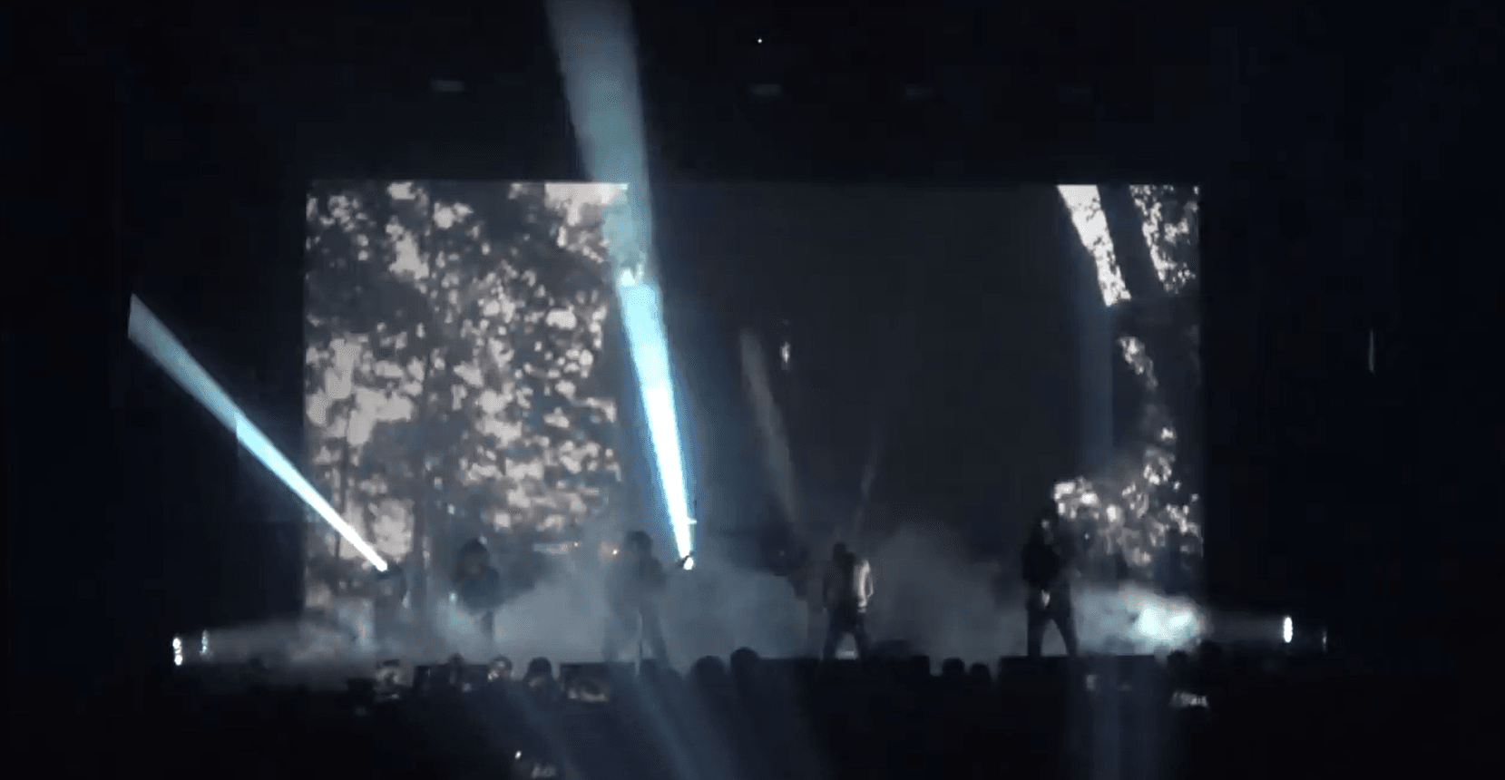 Metalband brengt prikkelarm concert in Sint-Romboutskathedraal