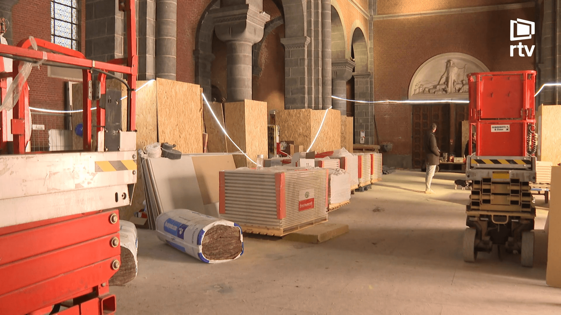 Mechelen geeft amateurkunsten onderdak in oude kerk met mARTa