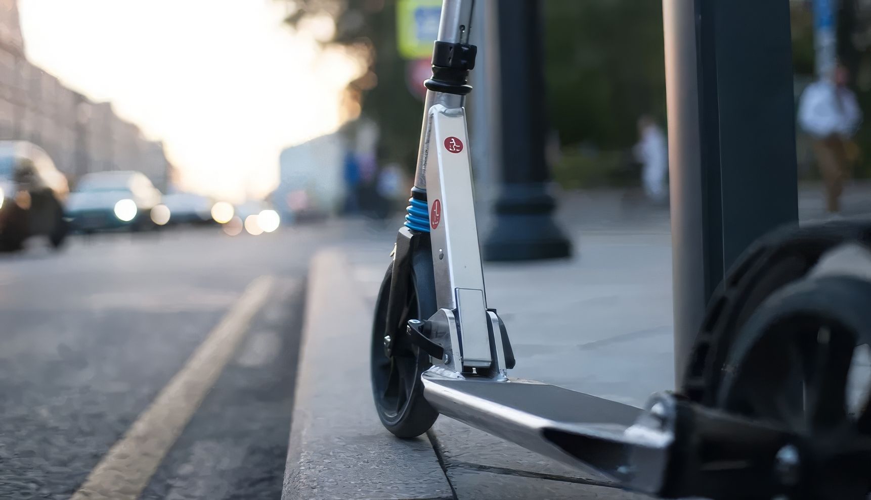 29-jarige stepper gewond na botsing met auto in Mechelen