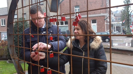 Grensoverschrijdend hart van slotjes in Baarle