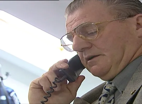 Leon Van Gorp toen hij in 1999 ontslag nam als voorzitter Leon Van Gorp toen hij in 1999 ontslag nam als voorzitter