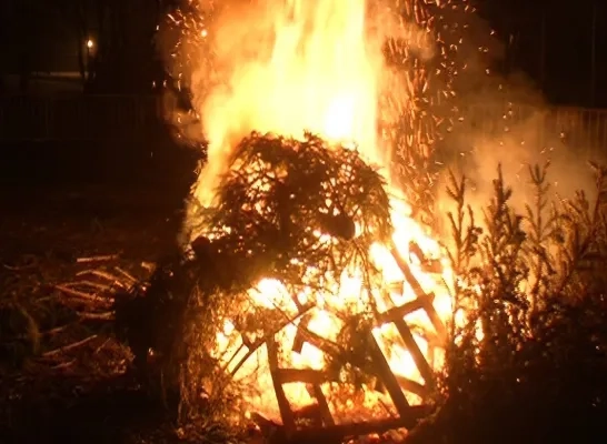 kerstboomverbranding kerstboomverbranding