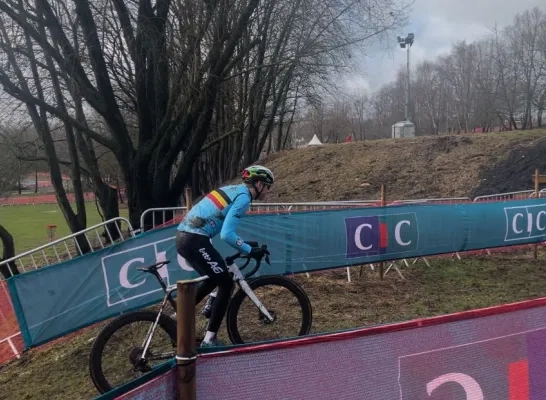 Aaron Dockx Rijkevorsel WK veldrijden Frankrijk Liévin opwarming