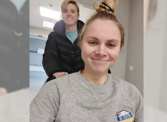 Laura Verdonschot na haar operatie aan haar vernauwde bekkenslagaders Laura Verdonschot na haar operatie aan haar vernauwde bekkenslagaders