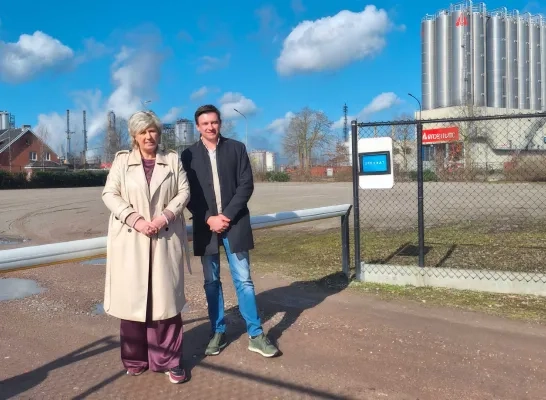 vrachtwagenparking gemeente Laakdal. vrachtwagenparking gemeente Laakdal.