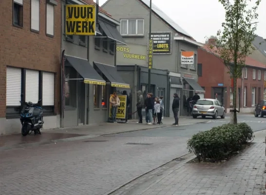 vuurwerkwinkels weg in Baarle-Hertog