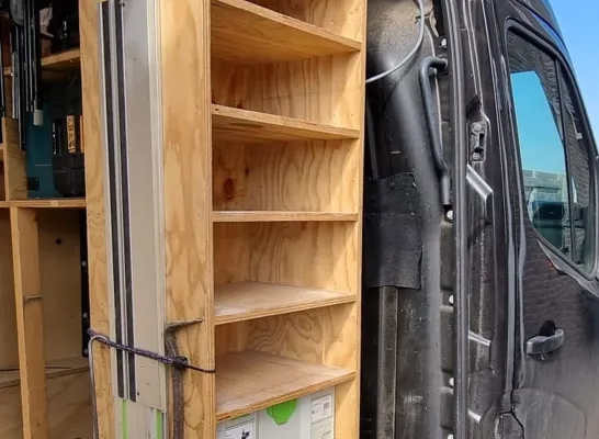 bestelwagen werkmateriaal gereedschap