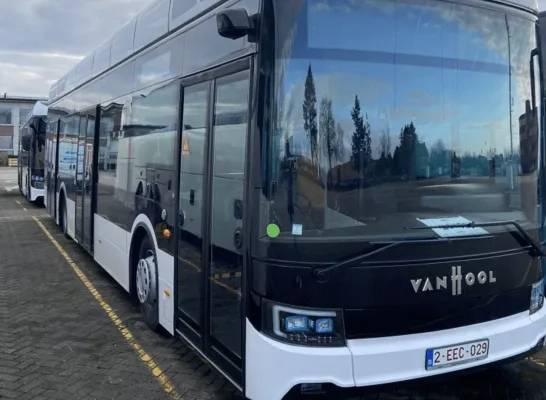 Een van de bussen die verkocht wordt tijdens de veiling