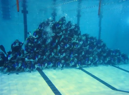 wereldrecord onderwaterpiramide Aronax sportoase Heist-op-den-Berg