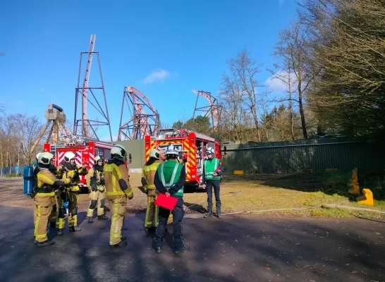 Revolution Bobbejaanland Paasvakantie Lichtaart brandweeroefening