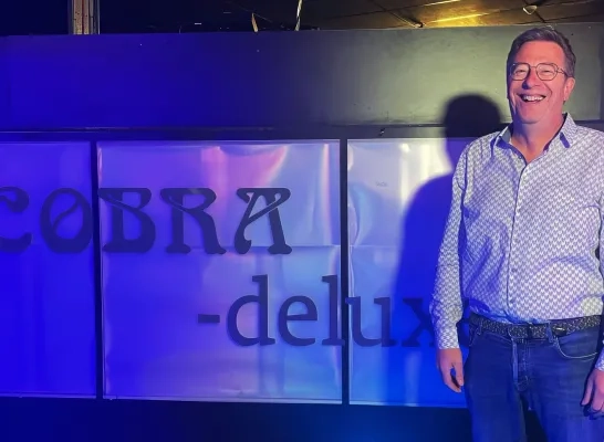 Cobra Deluxe Lichtaart