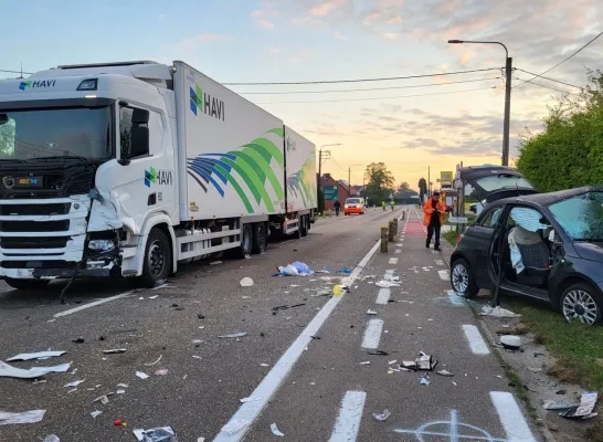 ongeval Herselt Aarschotsesteenweg, 1 dode en 4 gewonden