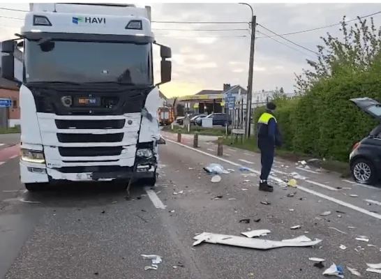 ongeval Herselt Aarschotsesteenweg, 1 dode en 4 gewonden