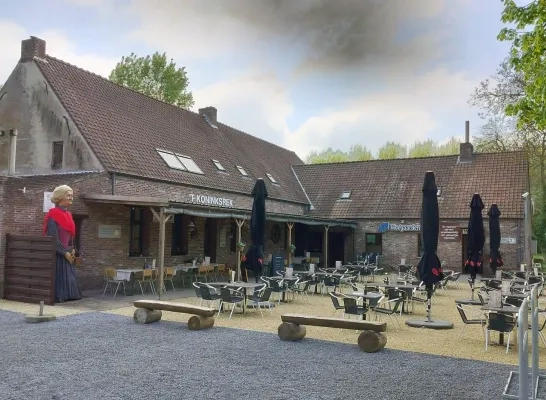 café Koningsrek Zates Branst