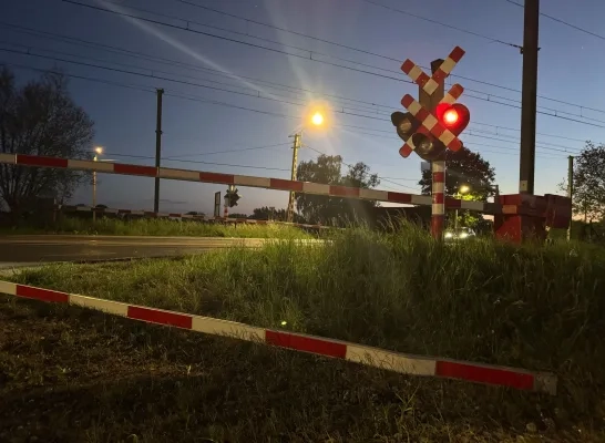 Spooroverweg Berlaar kapotte slagbomen