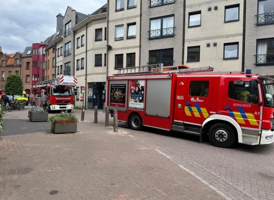 brand kokend potje op vuur brand kokend potje op vuur