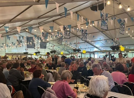 Palingfestival lokt duizenden paling-in-het-groen-eters