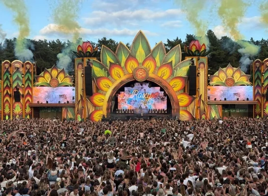 Sunrise met Roxy Dekker op de mainstage