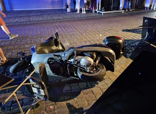 Crash op terras in Herentals Crash op terras in Herentals