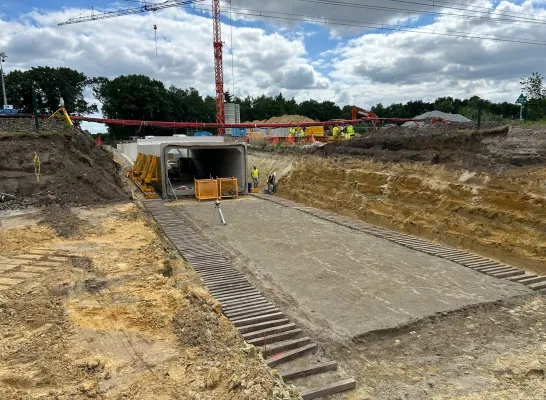 Nieuwe tunnel voor fietsers en voetgangers in Geel