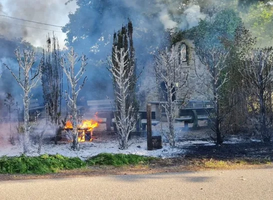 Brand aan de Lourdesgrot in Eindhout Brand aan de Lourdesgrot in Eindhout