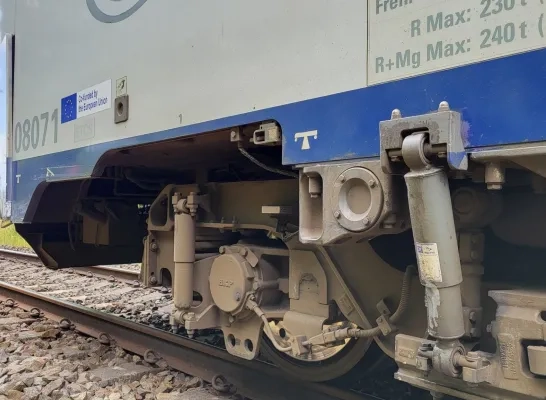 Trein rijdt tegen auto