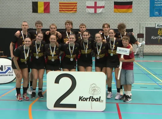 Korfbalbeloften pakken zilver in Herentals