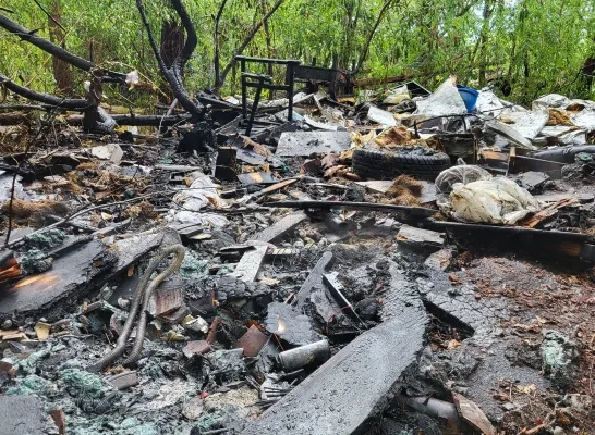Heel wat afval brandde af aan de Oosterloseheide