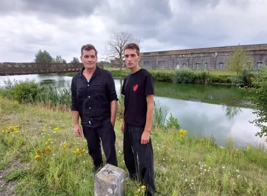 Koen De Bouw en Jolan De Bouw in Breendonk