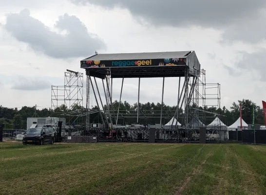 Reggae Geel opbouw festival