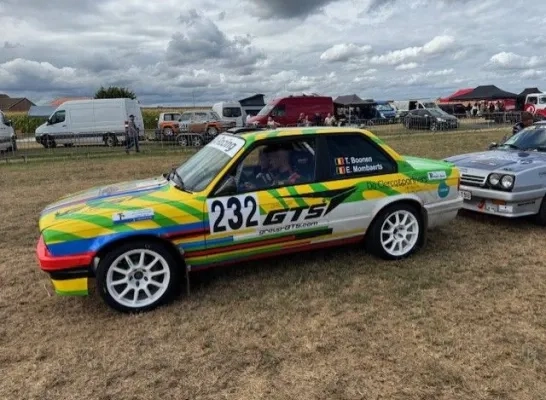 Tom Boonen in zijn BMW