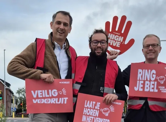 Vooruit Lier-Koningshooikt Mechelsesteenweg gevaarlijk kruispunt Vooruit Lier-Koningshooikt Mechelsesteenweg gevaarlijk kruispunt