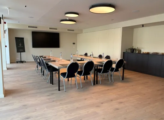 Eerste bewoners en handelszaken voor Dok+ aan het Rode Kruisplein
