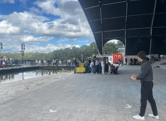 Grote repetitie voor massaspektakel ‘Spiegel van de Plas’ in Mol