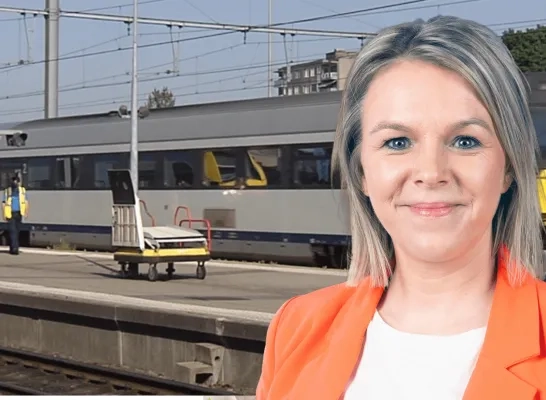 Dorien Cuylaerts trein station 