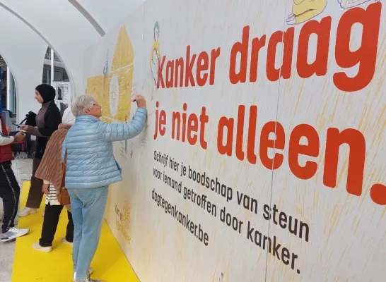 Dag tegen Kanker: Mol toont haar warme hart op het Santo Tomásplein