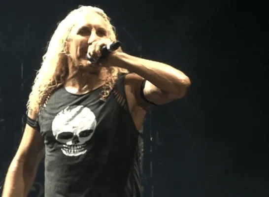 twisted sister. twisted sister.