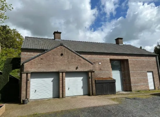 Drugs-, wapen- en medicijnvondst in Meerle levert celstraf op Drugs-, wapen- en medicijnvondst in Meerle levert celstraf op