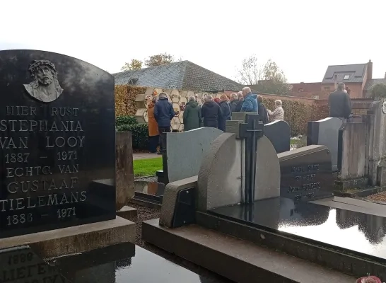 Regenachtige Allerheiligen houdt bezoekers niet tegen in Westerlo