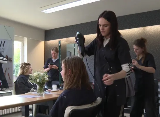 Molse leerlingen kappen elke donderdag en vrijdag haar