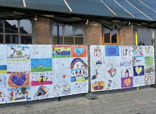 Doeken beschilderd school Heist Goor