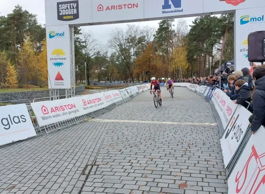 Corne Van Kessel wint eerste race voor De Backer en Wynants