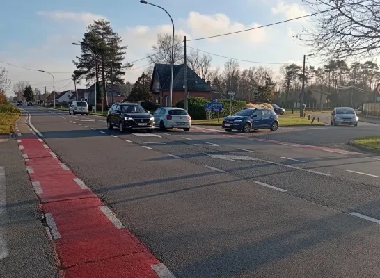 zwart kruispunt N10 Mechelbaan Booischot