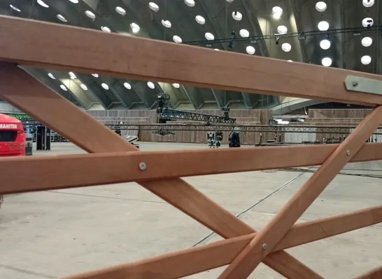 Nekkerhal maakt zich op voor Kerstjumping: 3.000 ton zand en nieuwe wedstrijden in de maak