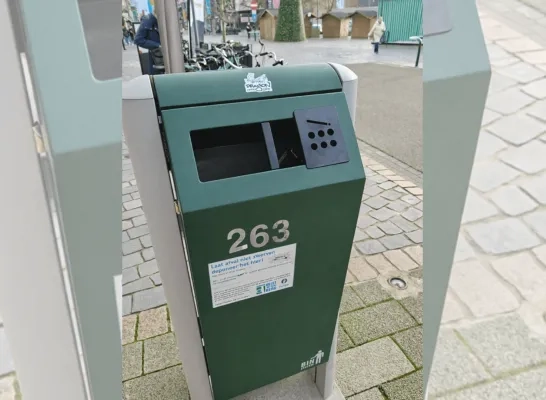Heist-op-den-Berg plaatst asbakjes in straatvuilbakken om peukenoverlast aan te pakken